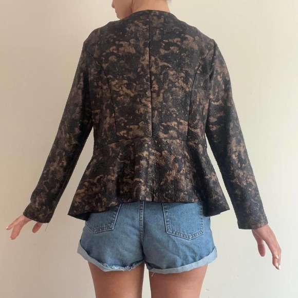 Printed brown blazer textured Size small - Picture 3 of 6
